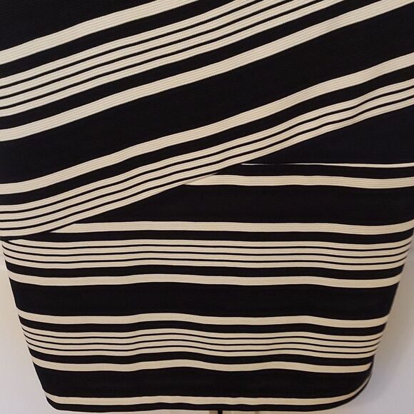 Adrianna Papell dark navy blue and white dress sleeveless shift striped size 10 - Picture 5 of 8